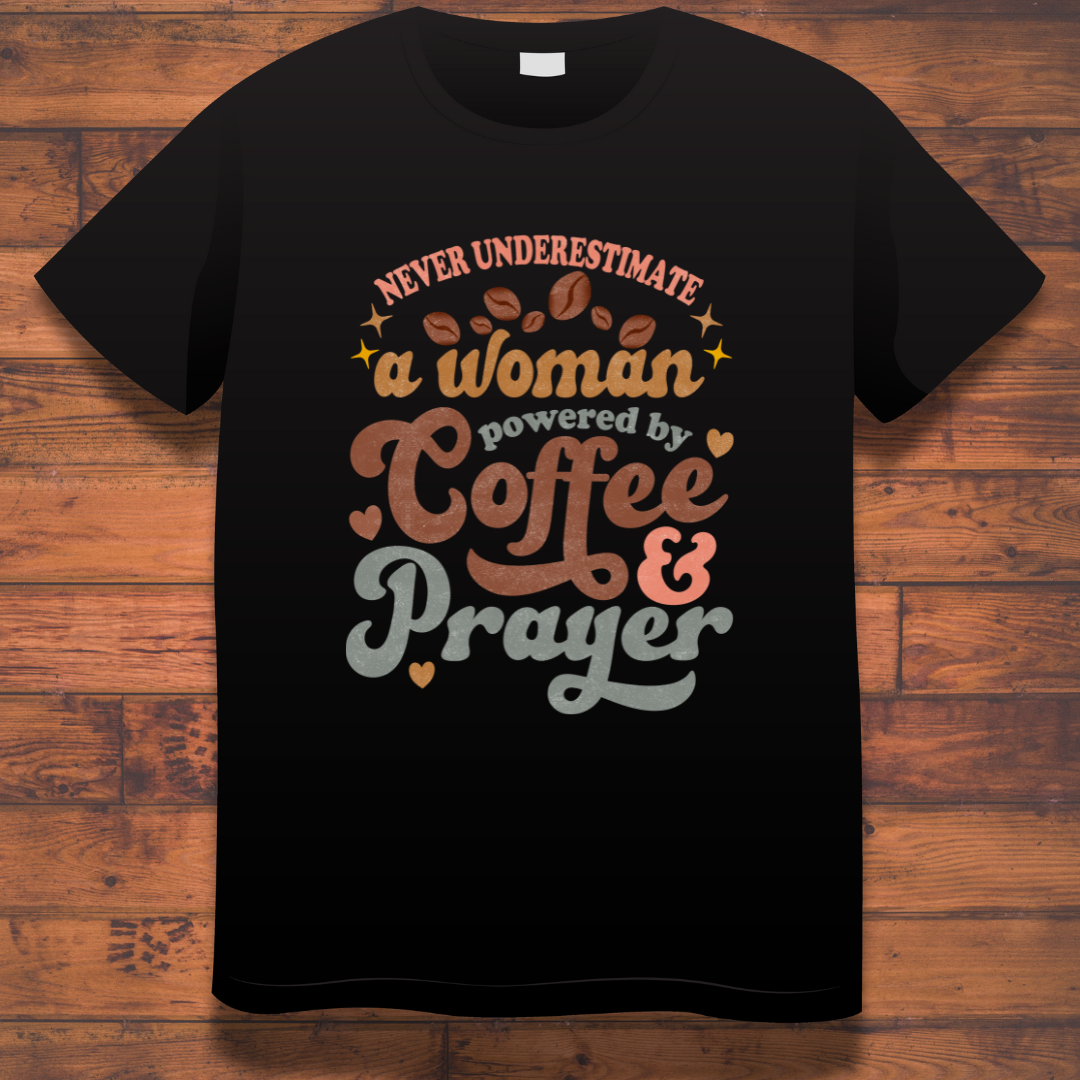 Coffee Love : A Women Powered By Coffee T-shirt
